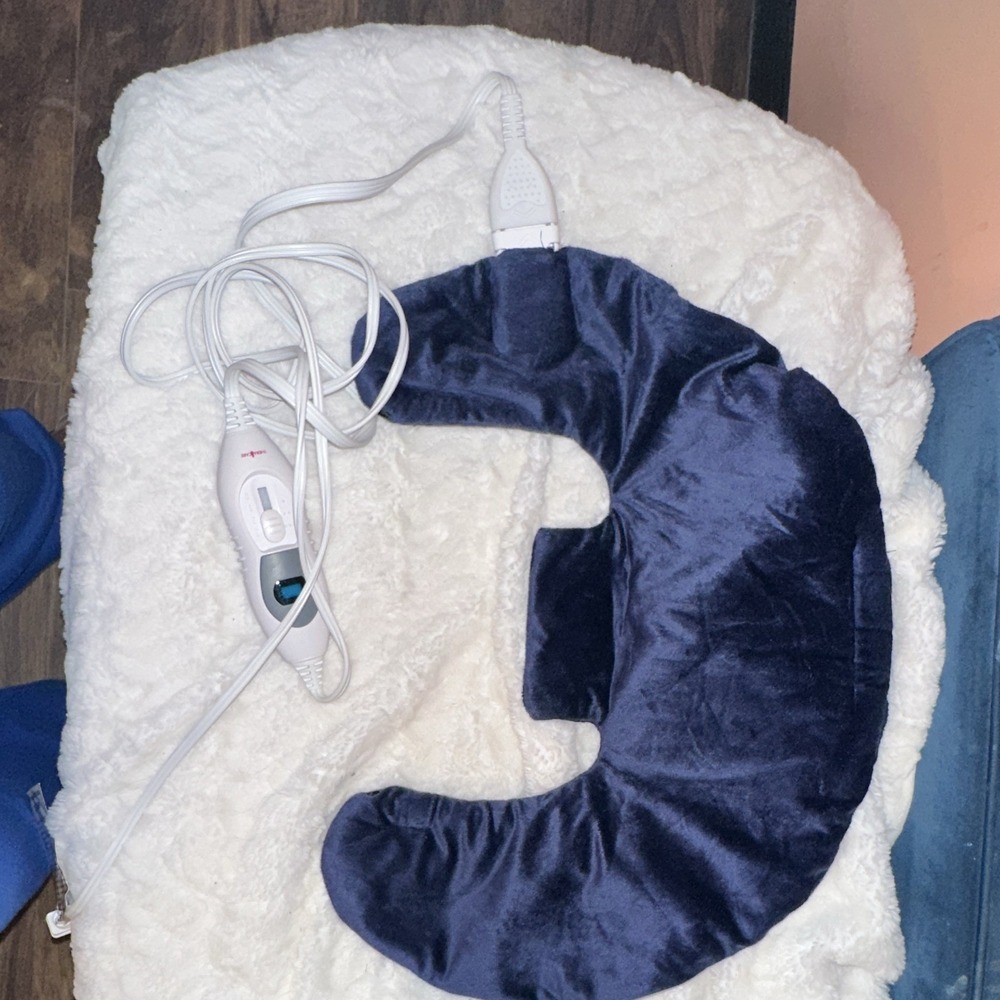 TheraCare Plus100 Electric Heating Pad, Blue Fabric, Temp Settings, Remote